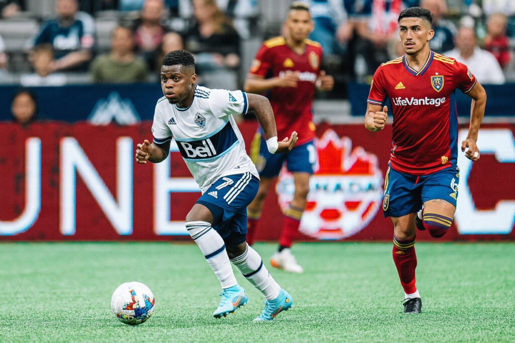 Déiber Caicedo, do Vancouver Whitecaps, e Pablo Ruiz, do Real Salt Lake