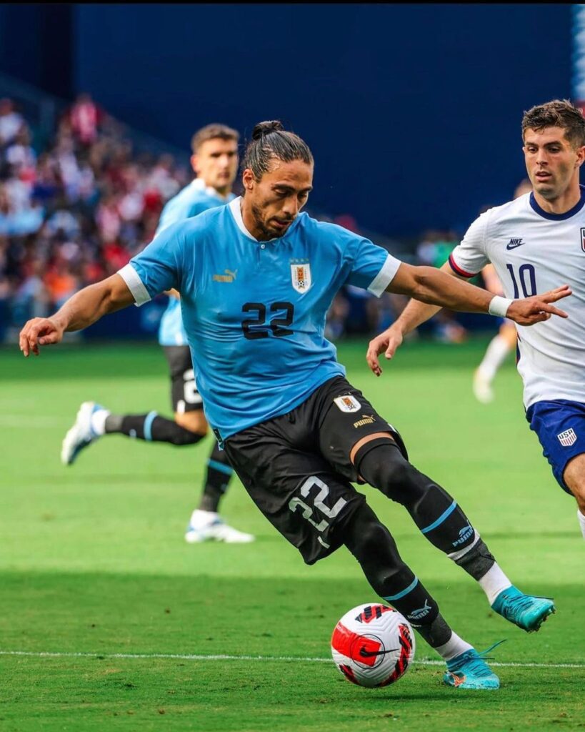 LA Galaxy chega a um acordo com o zagueiro da seleção uruguaia Martín Cáceres