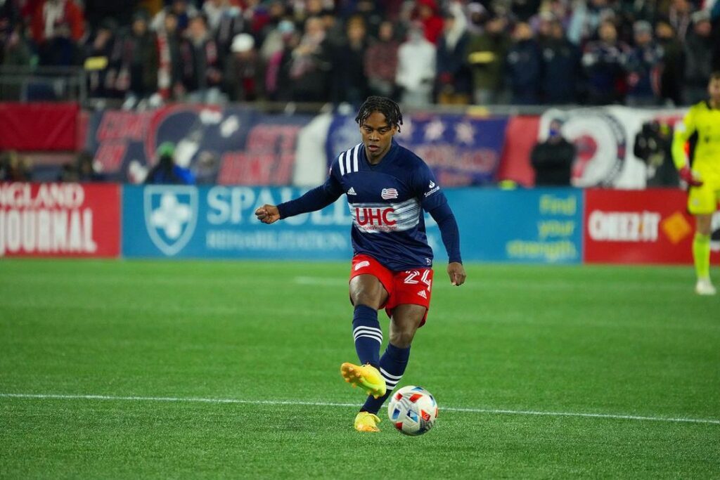 Lateral do New England Revolution entra na mira do Anderlecht/BEL