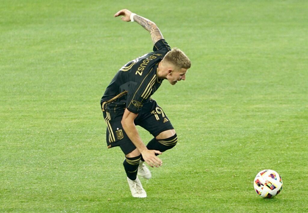 Mateusz Bogusz foi lider em contribuições de goal em 2024 pelo LAFC (Celso Oliveira / Território MLS)