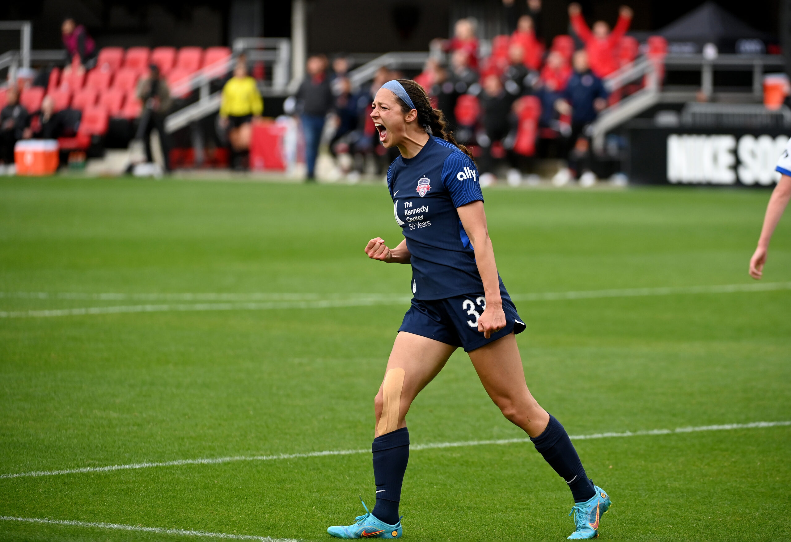 Ashley Hatch, do Washington Spirit, lidera a corrida pela artilharia na NWSL