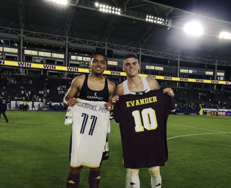 Gabriel Pec e Evander encabeçam lista de salários de brasileiros na MLS / (LA Galaxy Instagram)