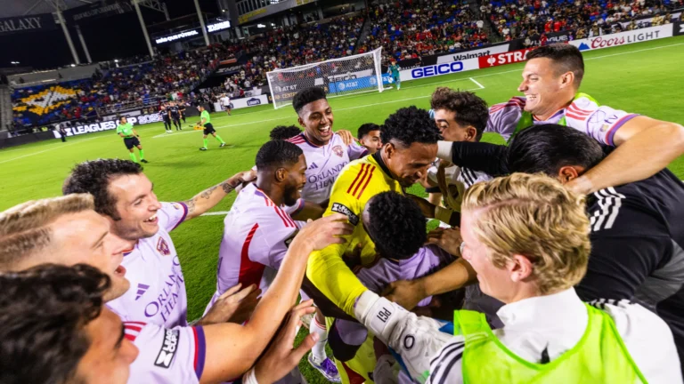 Orlando City elimina Toluca nos pênaltis e encara Inter Miami na semifinal