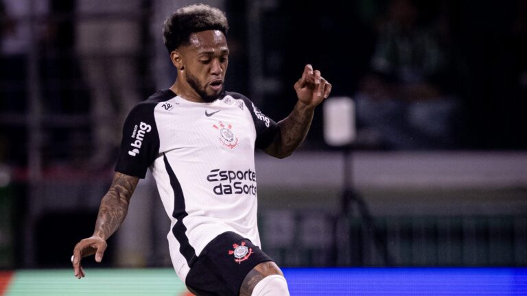 Corinthians deve R$8 milhões ao Philadelphia Union, da MLS, por José Martínez