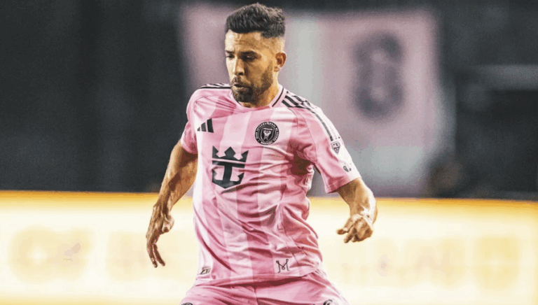 Jordi Alba tentará conquistar mais um titulo inédito na carreira (Reprodução: Redes Sociais)