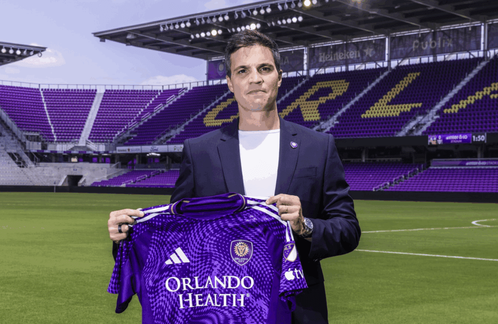 Ricardo Moreira com a camisa do Orlando City (@ricomoreira/Instagram)