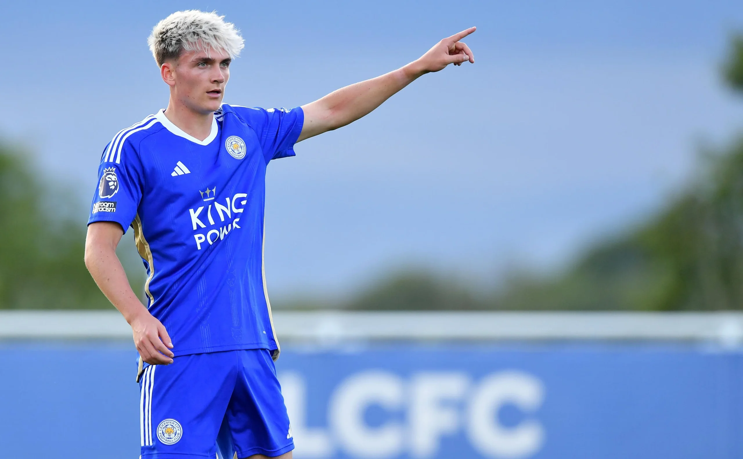 Real Salt Lake repatria Zach Booth e reforça meio-campo para a temporada 2026