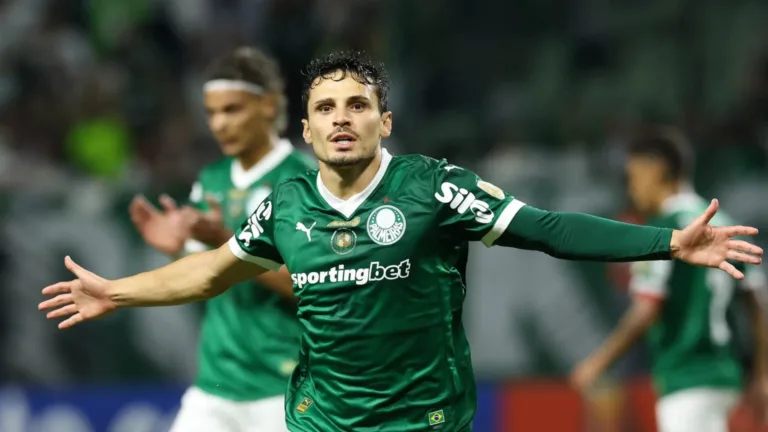 Veiga em ação pelo Palmeiras (Crédito: Cesar Greco/Palmeiras)