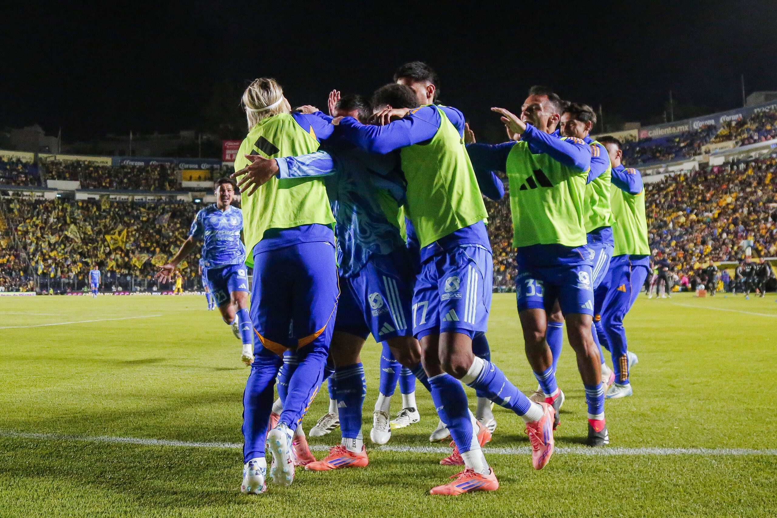 Liga BBVA Expansión MX: Seleção da 8ª Rodada consagra Óscar Mazatán e destaca Mineros e Alebrijes (Foto de Rodrigo Oropeza/Getty Images)