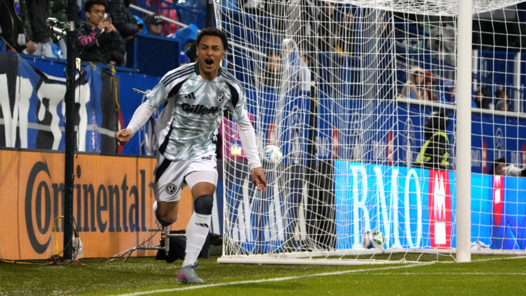 New England Revolution 3 x 0 Montréal: vitória eficiente em jogo que contou outra história