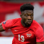 Lesão de Alphonso Davies preocupa, mas Canadá mantém otimismo para a Copa do Mundo