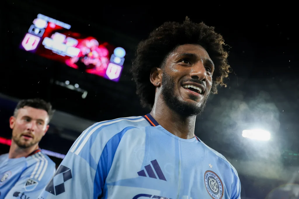 HARRISON, NOVA JÉRSIA - 29 DE ABRIL: Talles Magno #11 do New York City FC após uma vitória por 3-1 contra o Red Bull New York durante a Lamar Hunt U.S. Open Cup de 2026 na Lamar Hunt U.S. Open Cup de 2026 no Sports Illustrated Stadium em 29 de abril de 2026 em Harrison, Nova Jérsei. (Foto por Dustin Satloff/Getty Images)